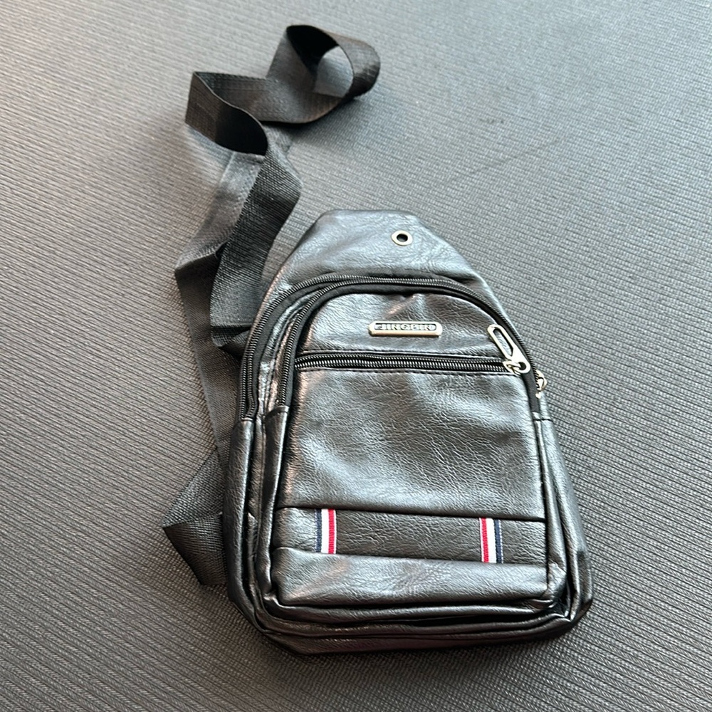💜5 for $25 Small sling backpack
